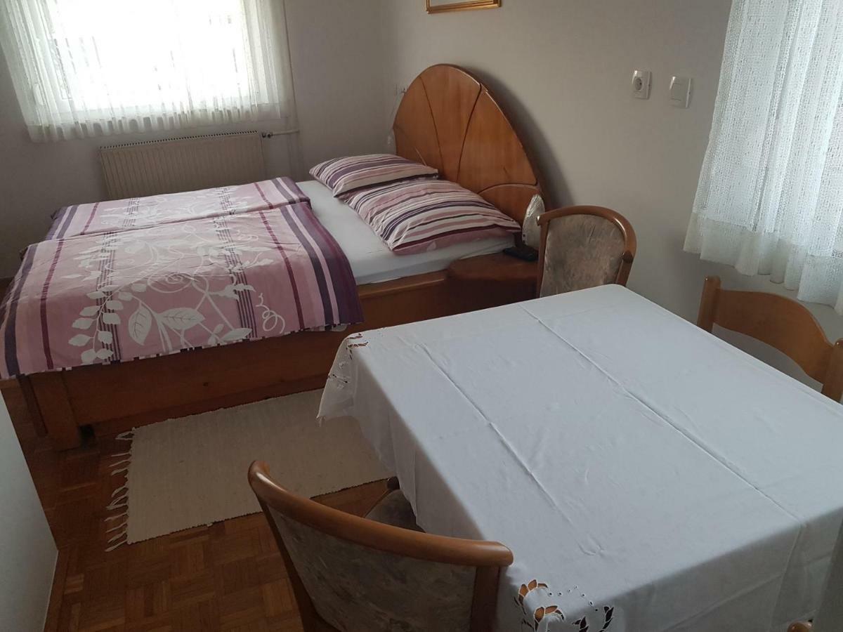 Apartment Lipar Preddvor Bagian luar foto